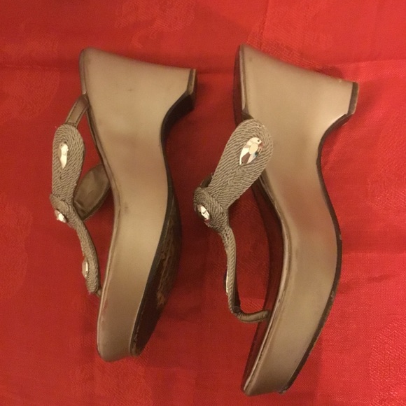 Carlos Santana Silver Sandals - Picture 4 of 4